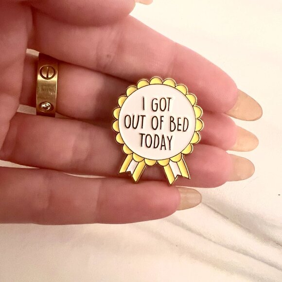 🧷I GOT OUT OF BED TODAY - Enamel Ribbon Pin - Mental Health / Depression / ADHD - Picture 3 of 4